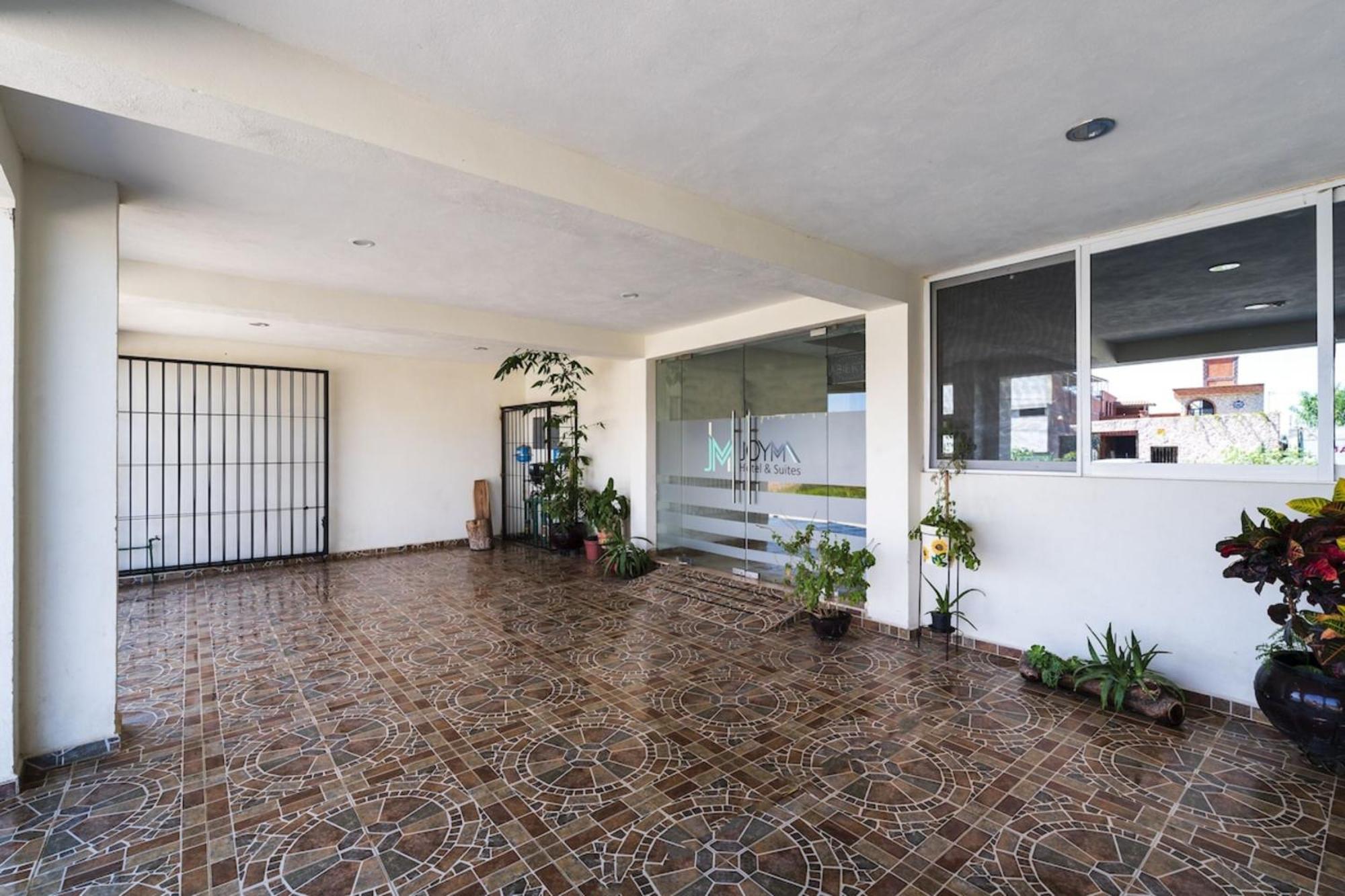 Capital O Hotel Joyma Suites, San Luis ซานหลุยส์โปโตซิ ภายนอก รูปภาพ
